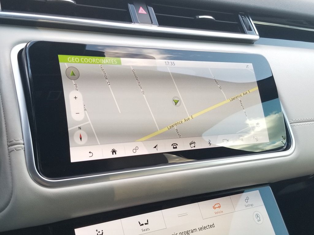 
								Land Rover Range Rover Velar R-Dynamic HSE full									