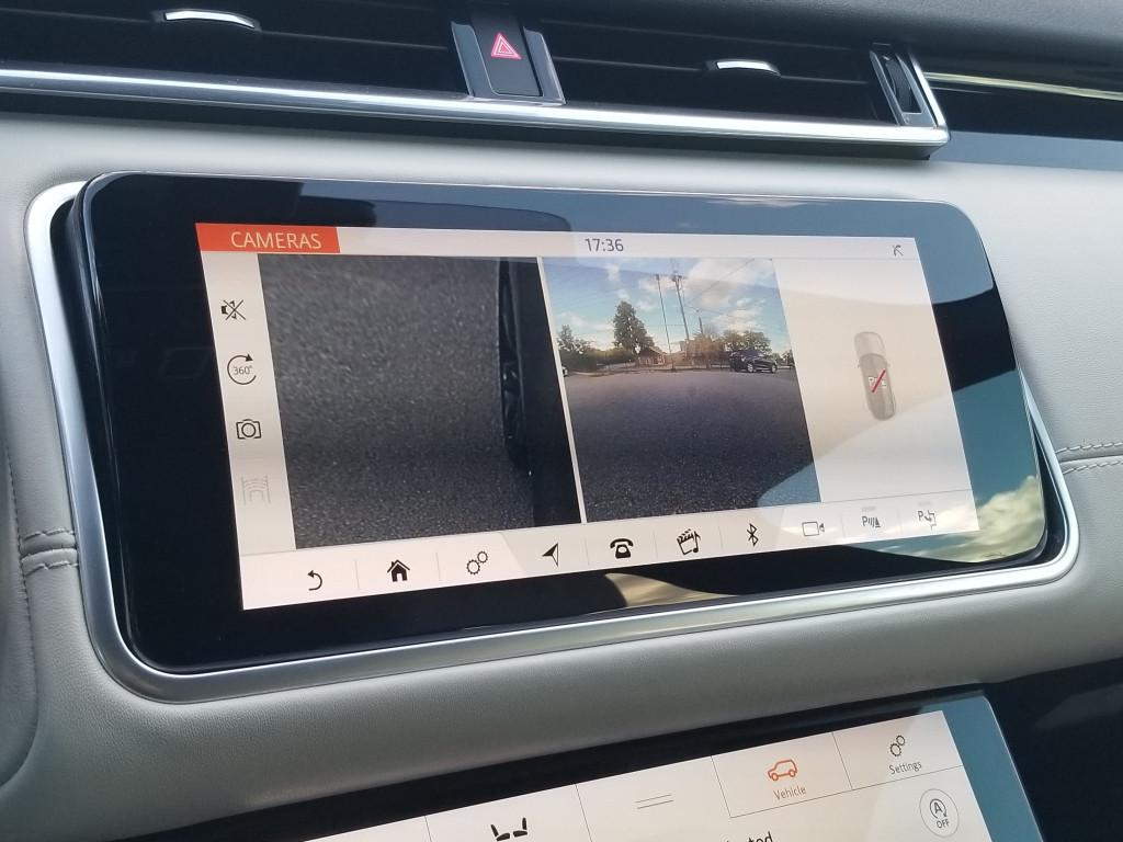
								Land Rover Range Rover Velar R-Dynamic HSE full									