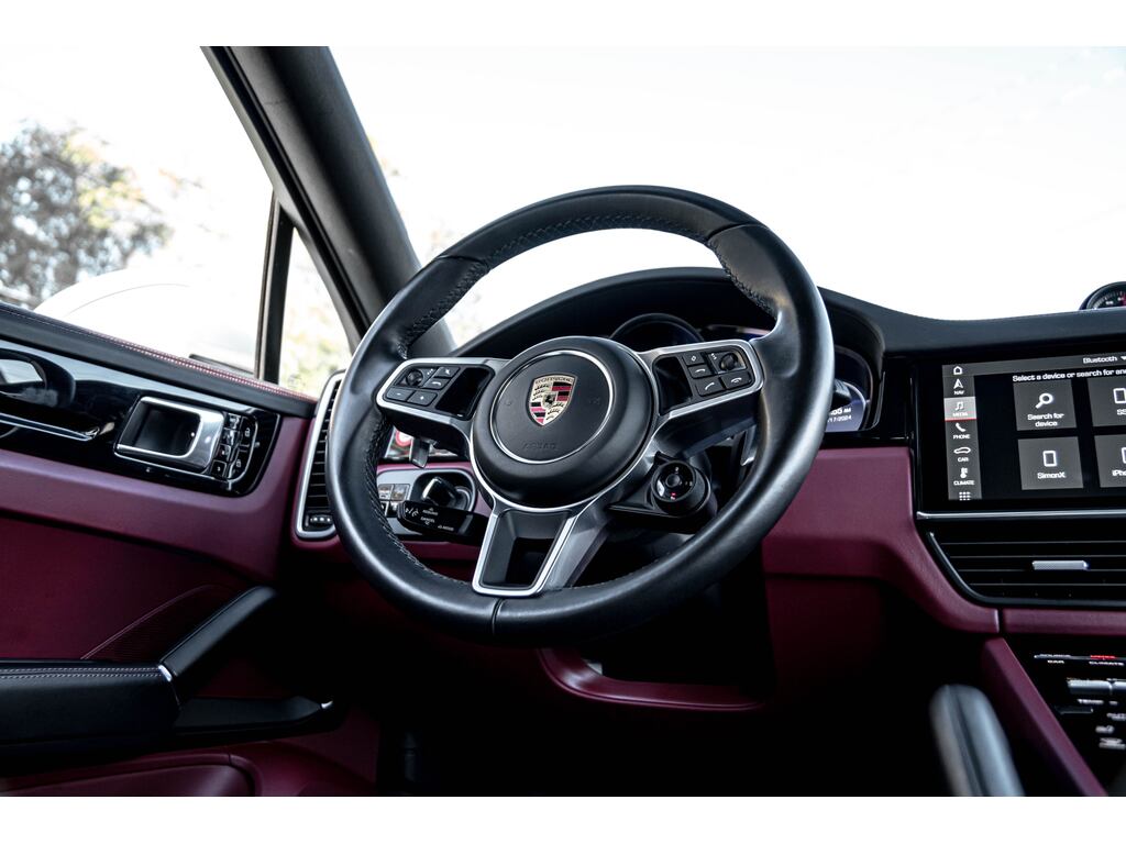 
								2021 Porsche Cayenne Coupe full									