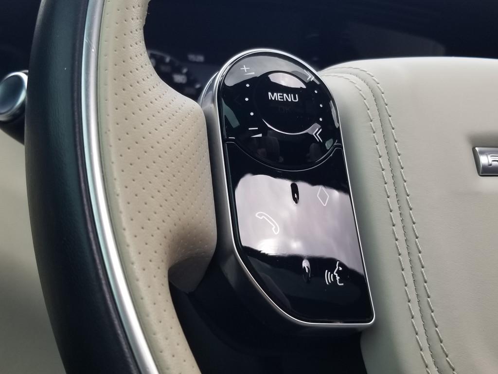 
								Land Rover Range Rover Velar R-Dynamic HSE full									