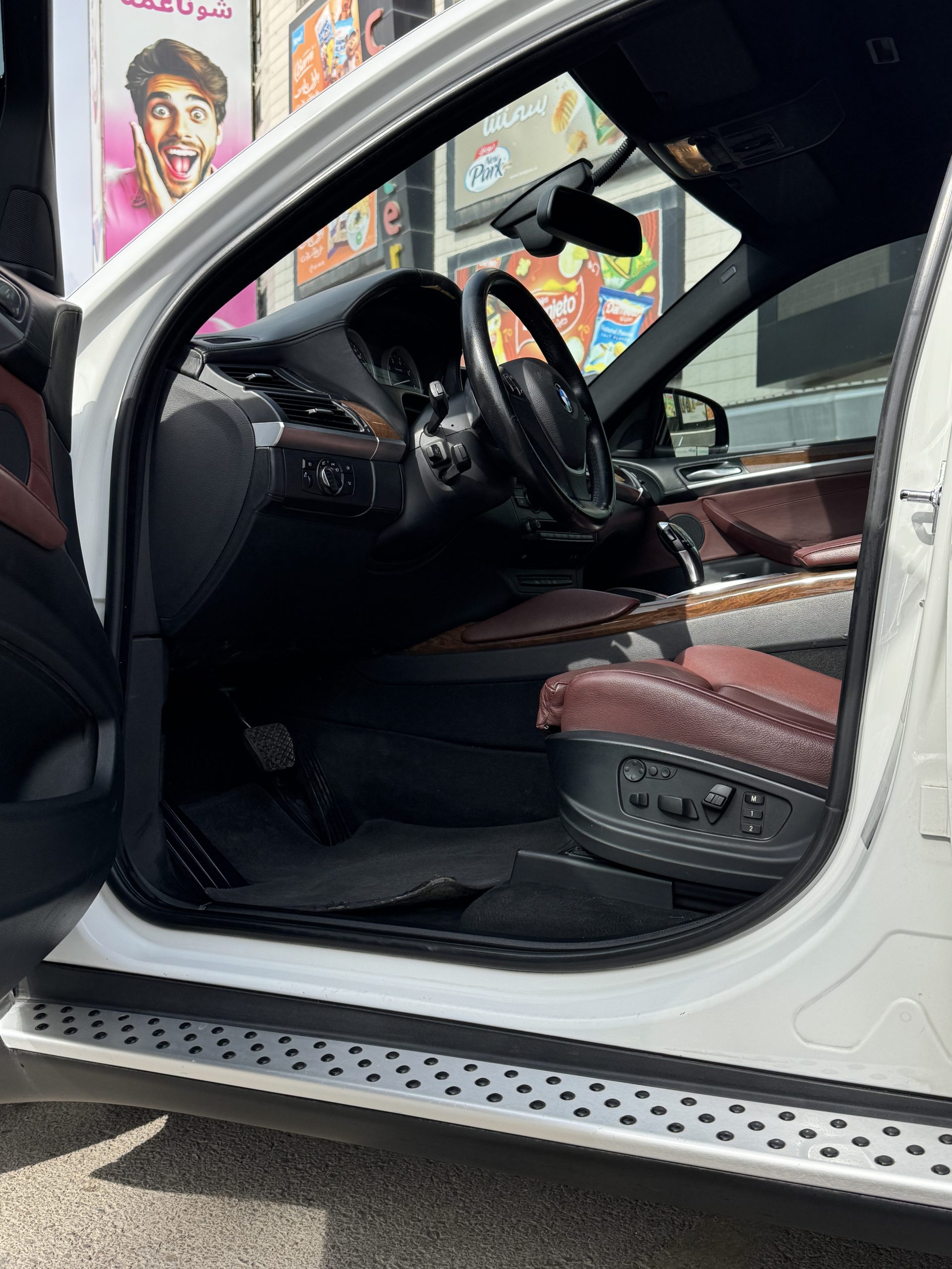 
								2008 BMW X6 50i full									