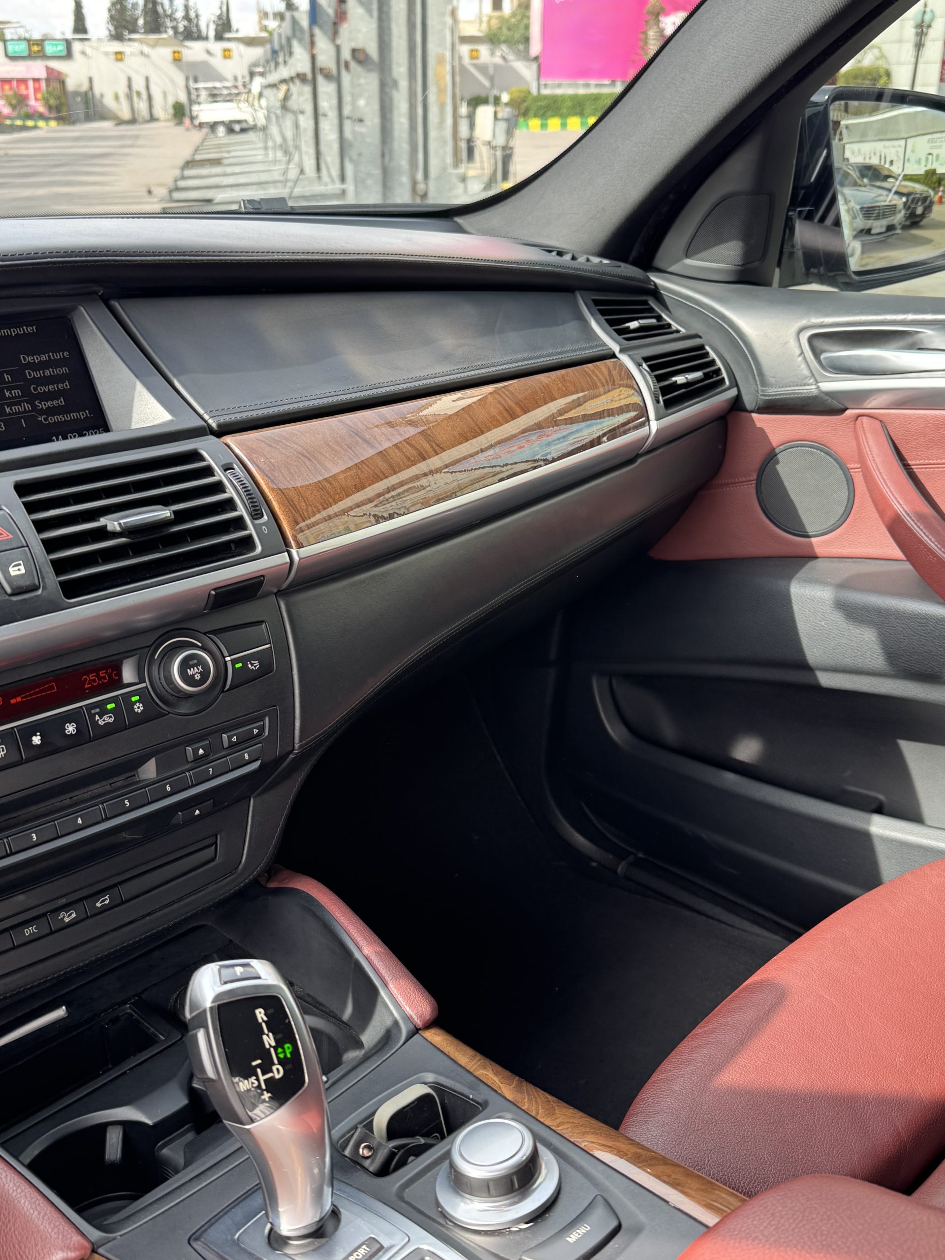 
								2008 BMW X6 50i full									