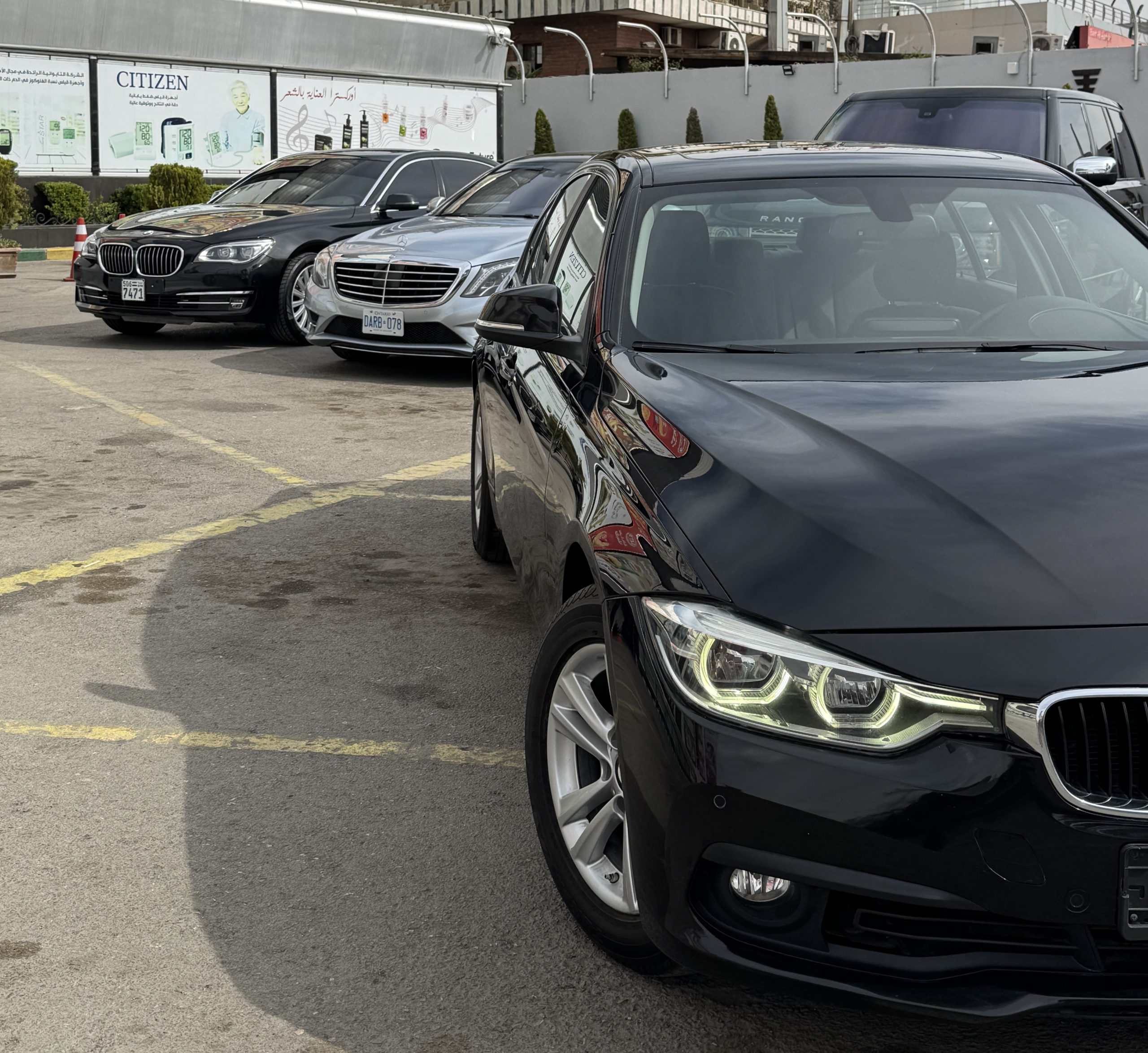 
								2018 BMW 318i Luxury full									
