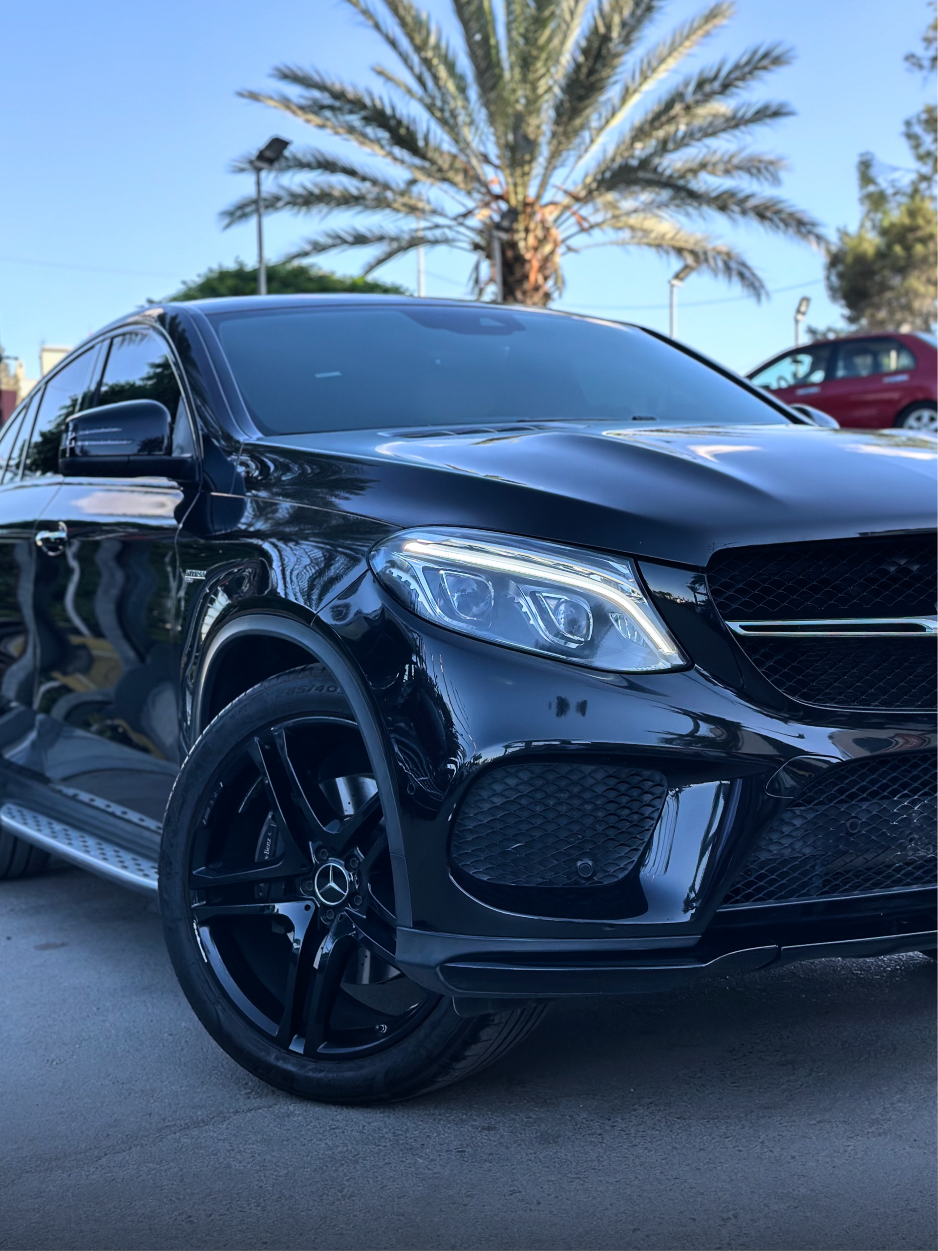 
								2018 Mercedes-Benz GLE43 Coupe full									