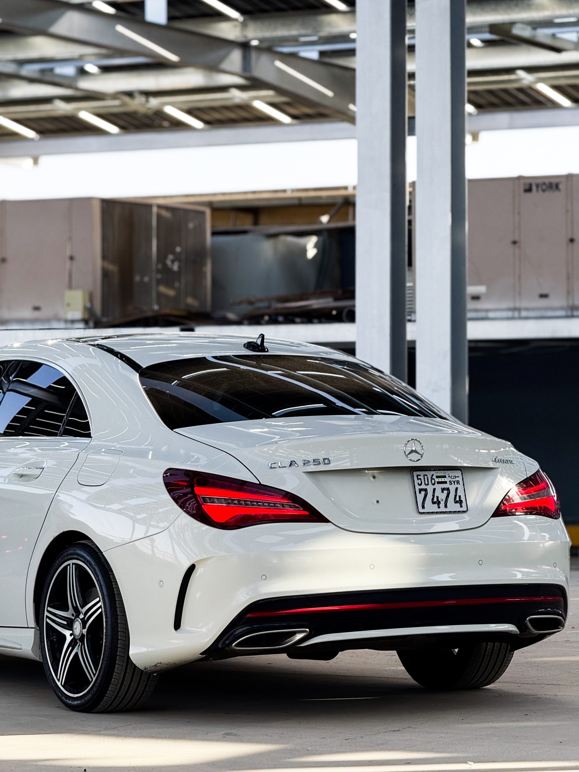 
								2018 Mercedes-Benz CLA250 4-Matic full									