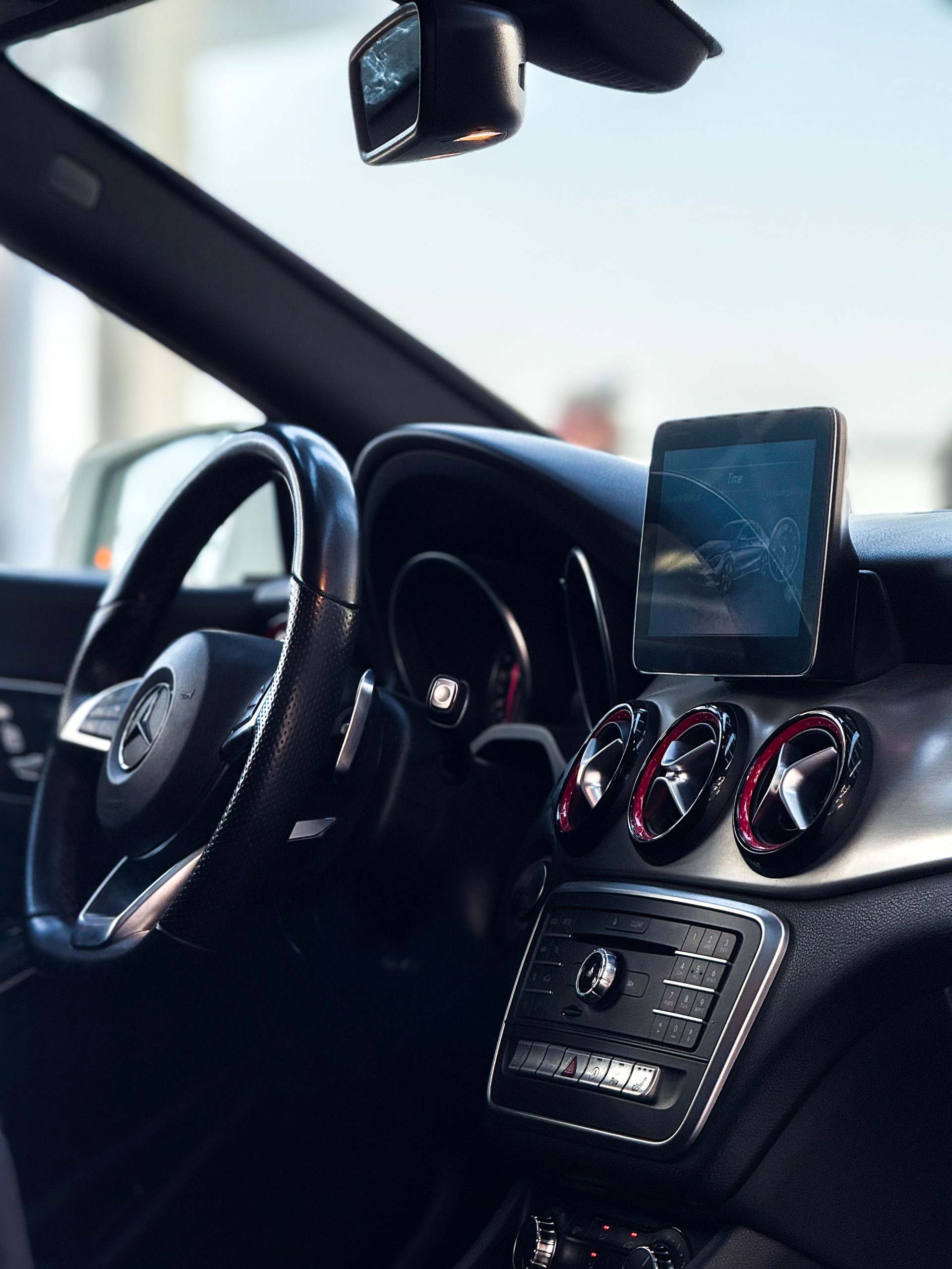 
								2018 Mercedes-Benz CLA250 4-Matic full									