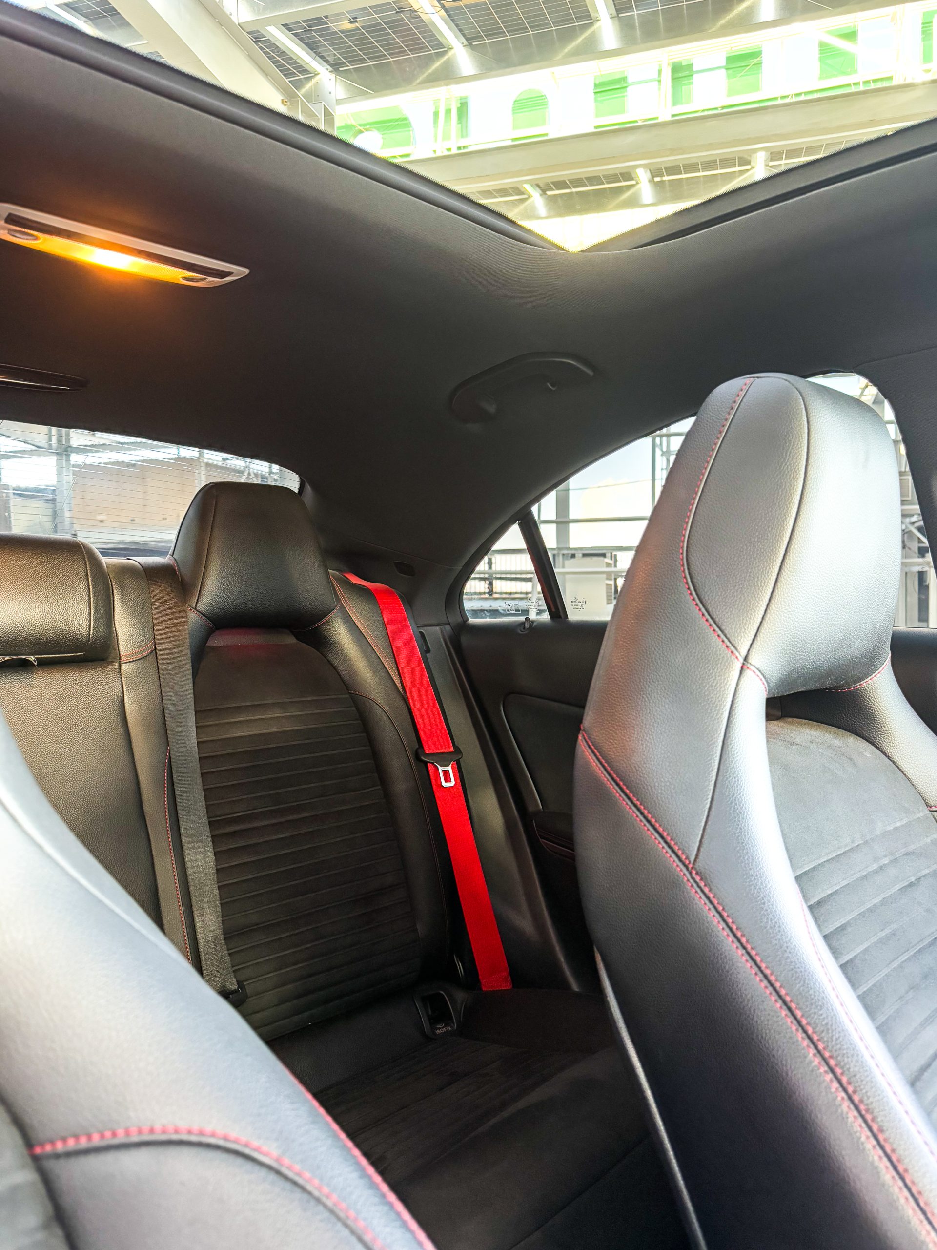 
								2018 Mercedes-Benz CLA250 4-Matic full									