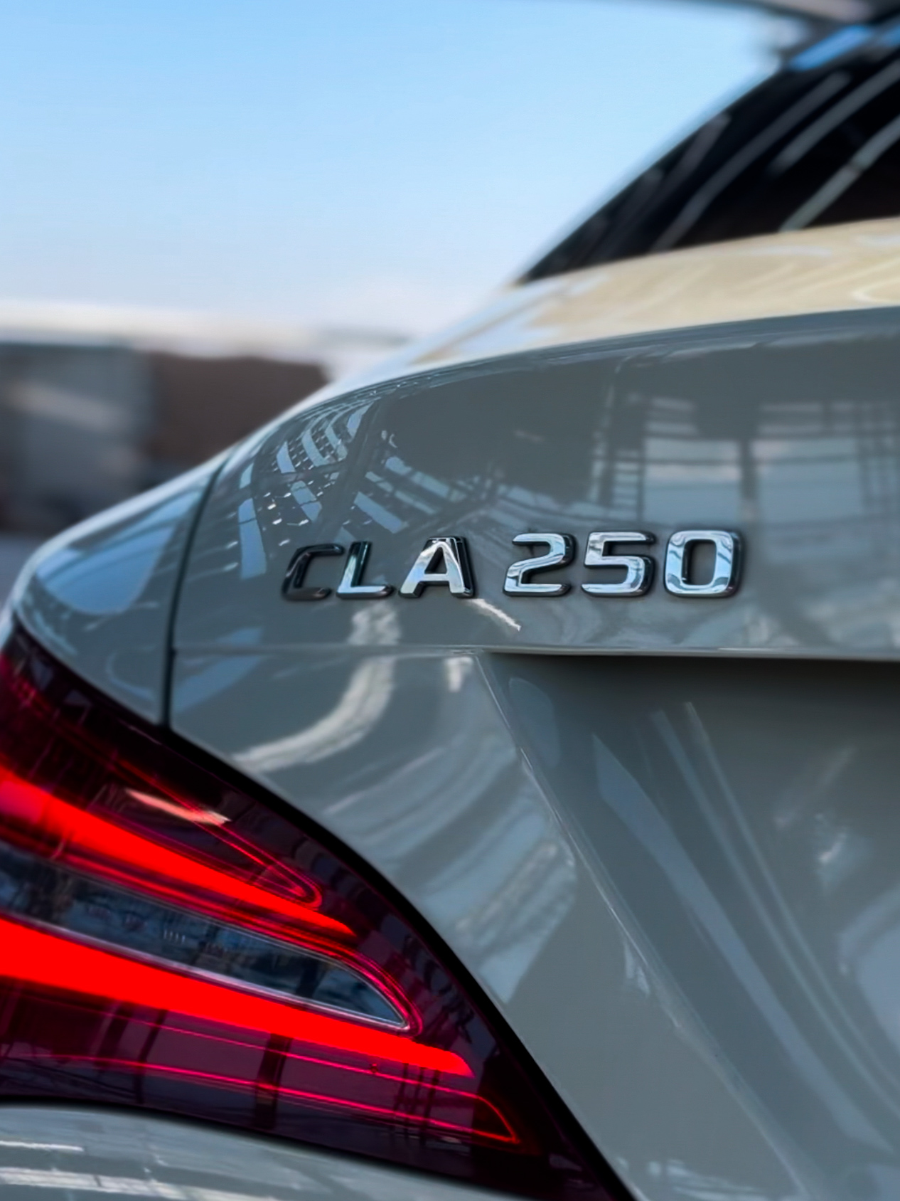 
								2018 Mercedes-Benz CLA250 4-Matic full									