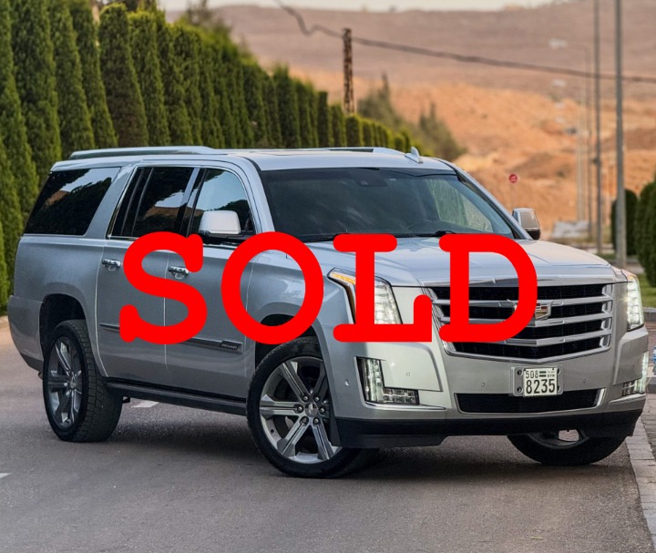 
								2017 Cadillac Escalade ESV Premium full									