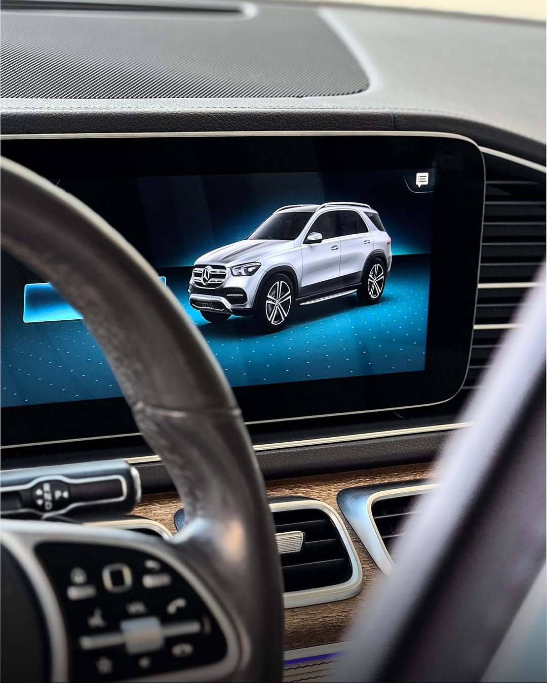 
								2020 Mercedes Benz GLE450 4-Matic full									