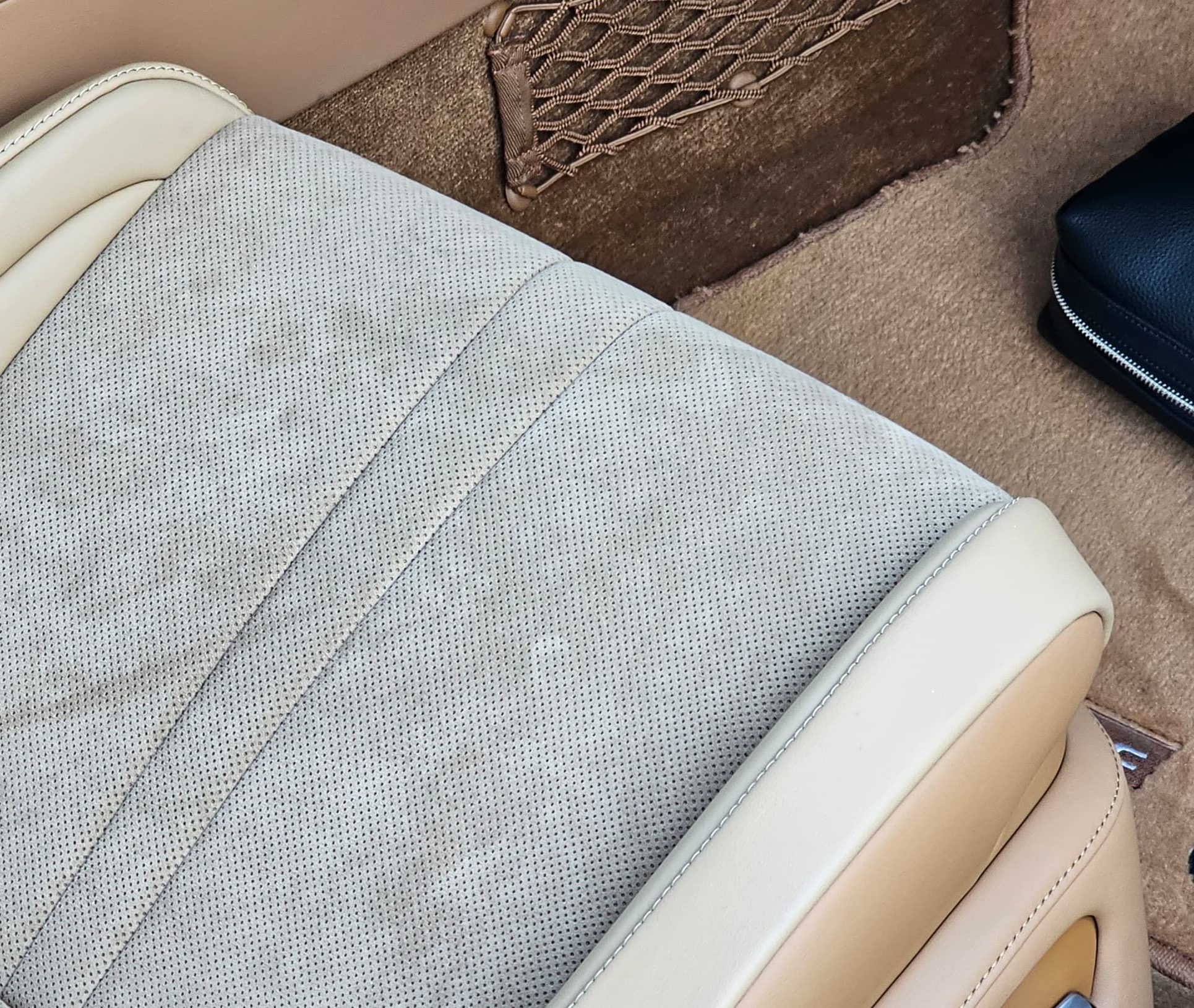 
								2021 Lexus LC500h full									