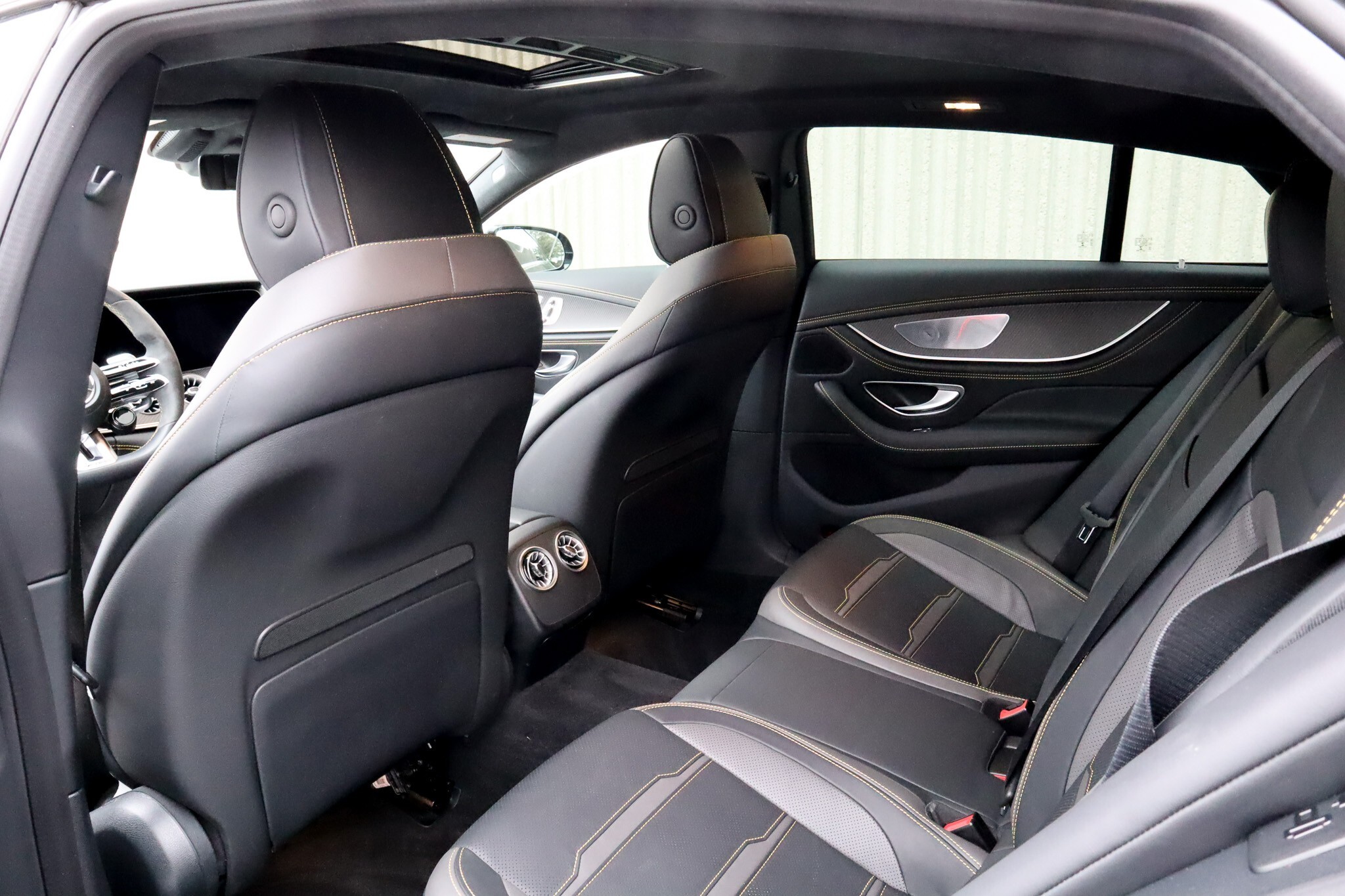 
								2022 Mercedes-Benz AMG GT53 4-Door full									