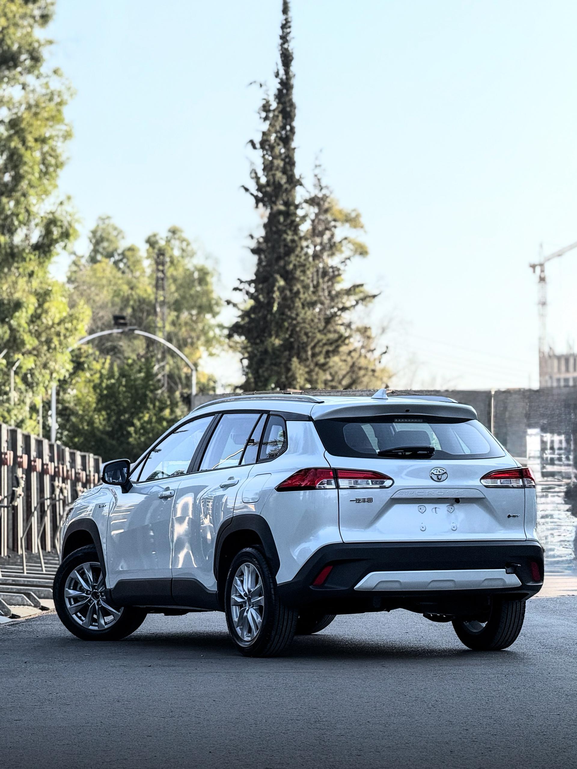 
								2025 Toyota Corolla Cross Hybrid full									