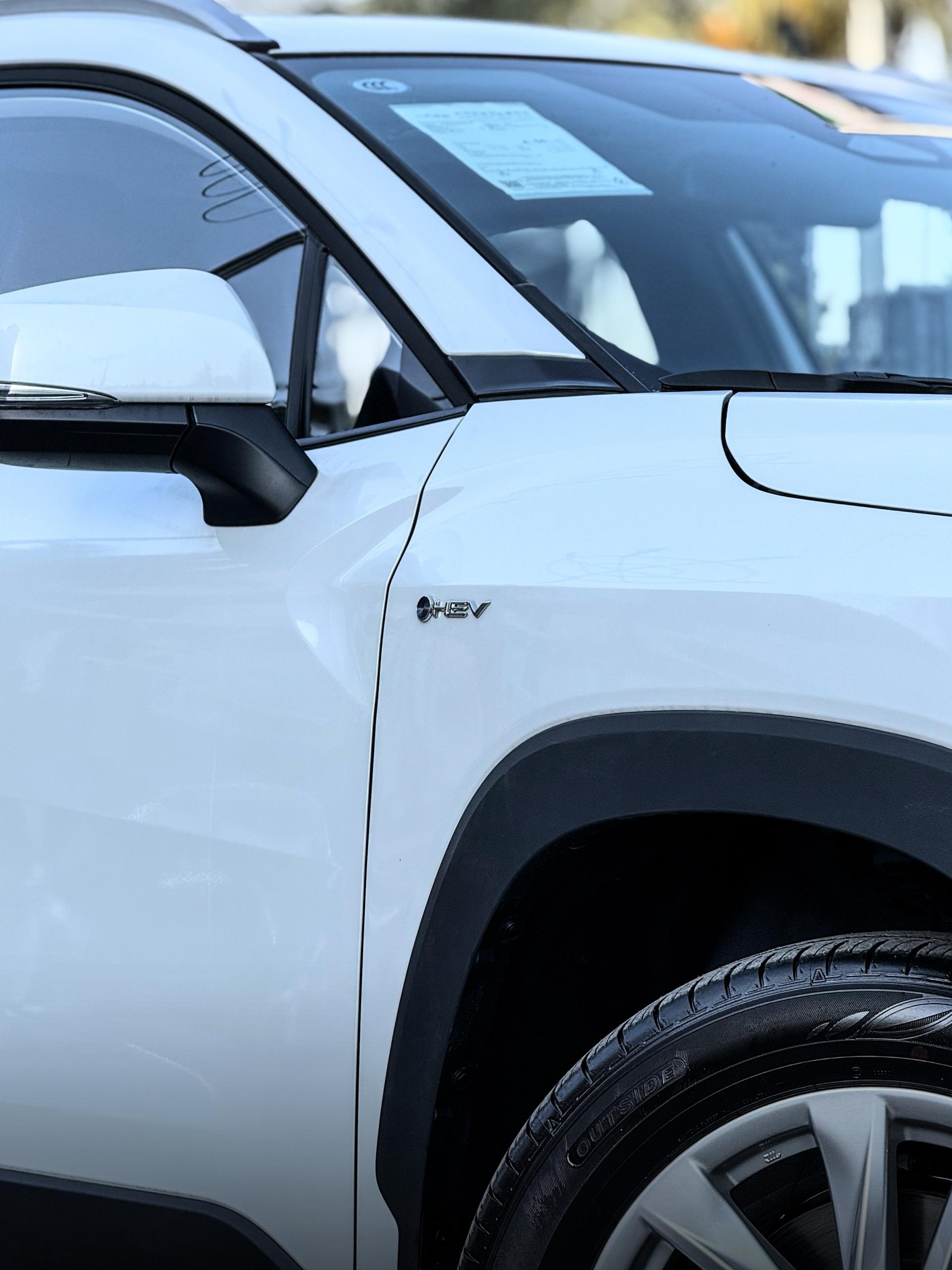
								2025 Toyota Corolla Cross Hybrid full									