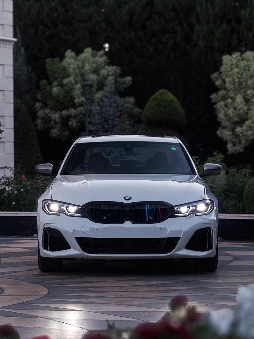 
								BMW 3-Series M340i xDrive full									