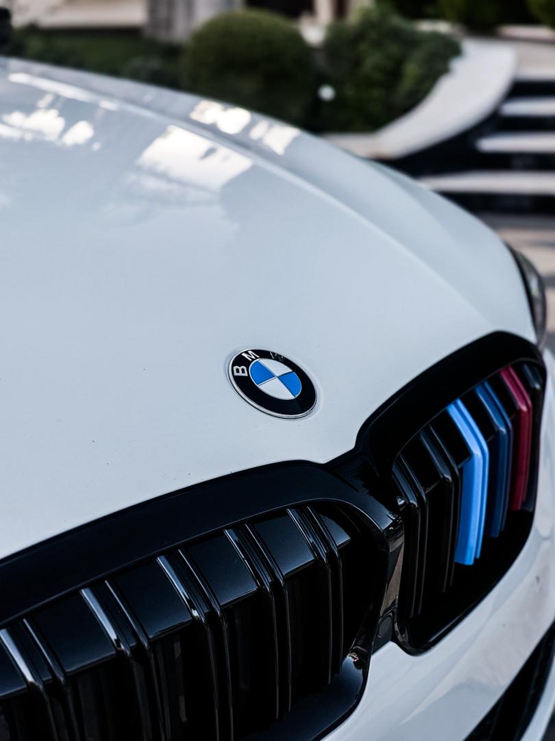 
								BMW 3-Series M340i xDrive full									