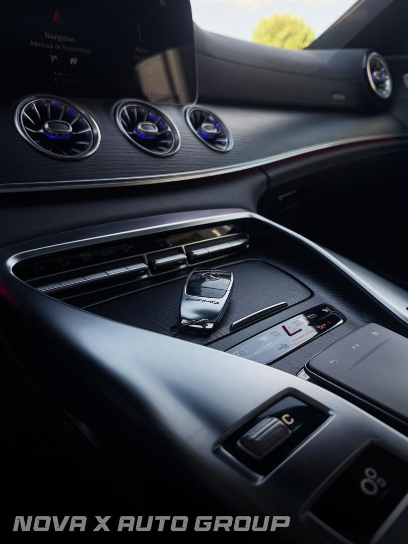 
								2022 Mercedes-Benz AMG GT43 4-Door 4Matic PLUS full									