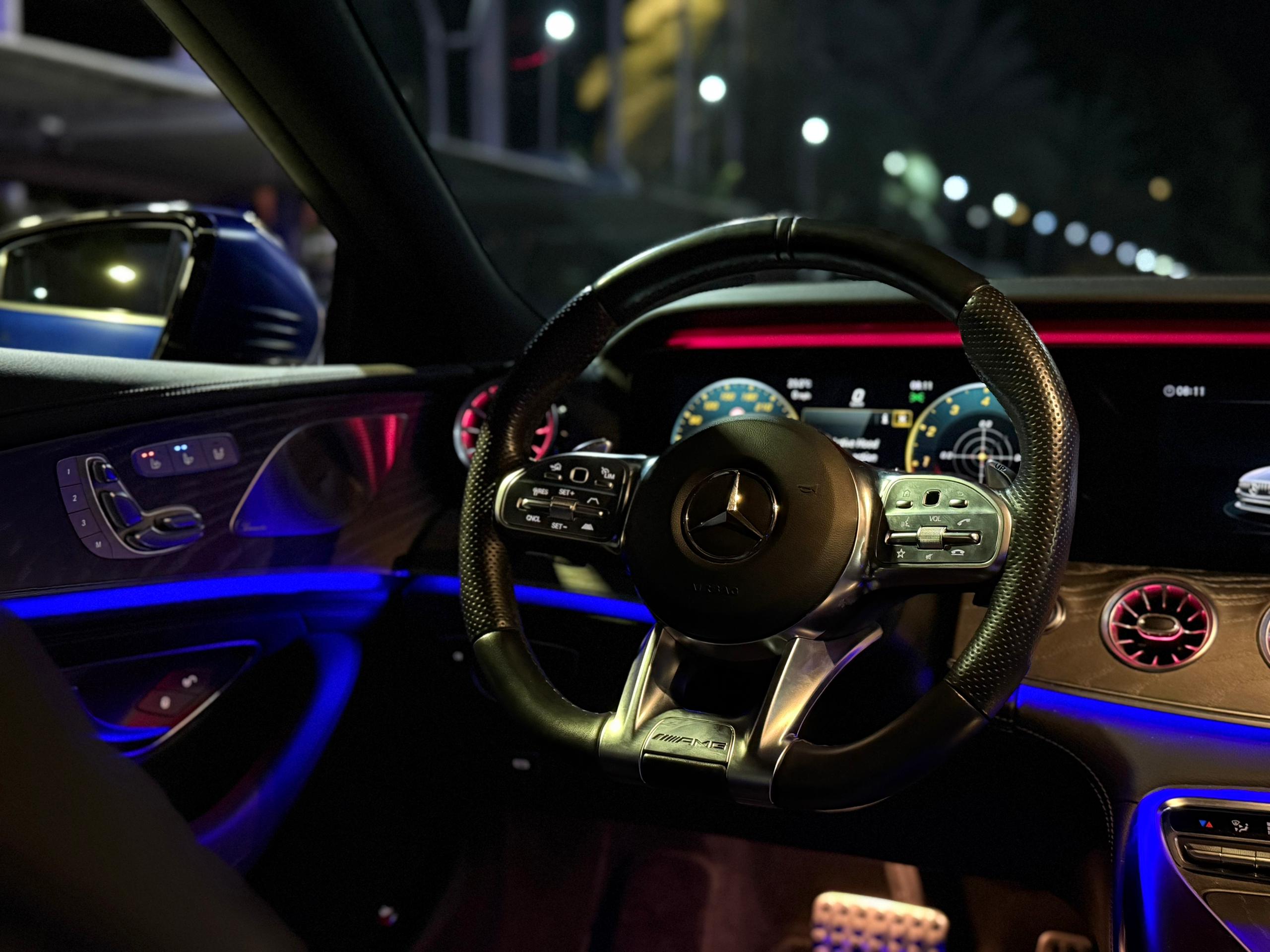 
								2019 Mercedes-Benz AMG GT43 4-Door 4Matic PLUS full									