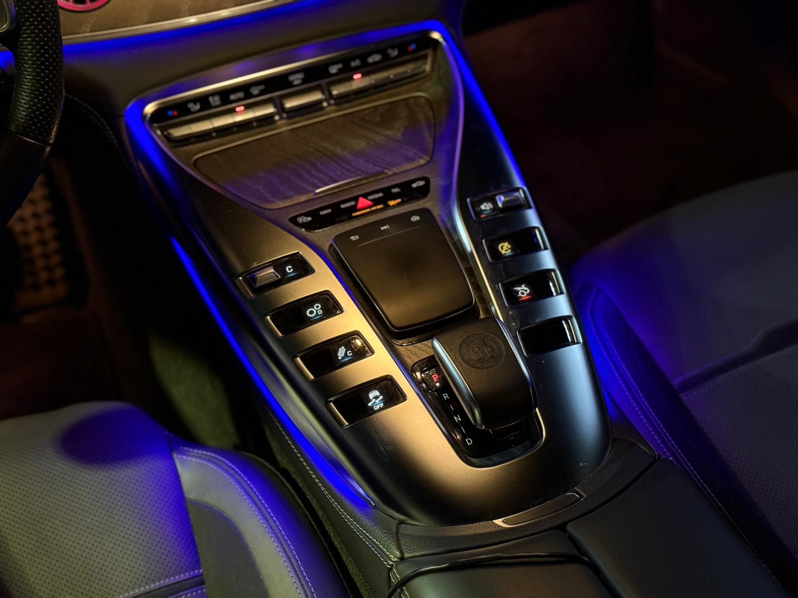 
								2019 Mercedes-Benz AMG GT43 4-Door 4Matic PLUS full									