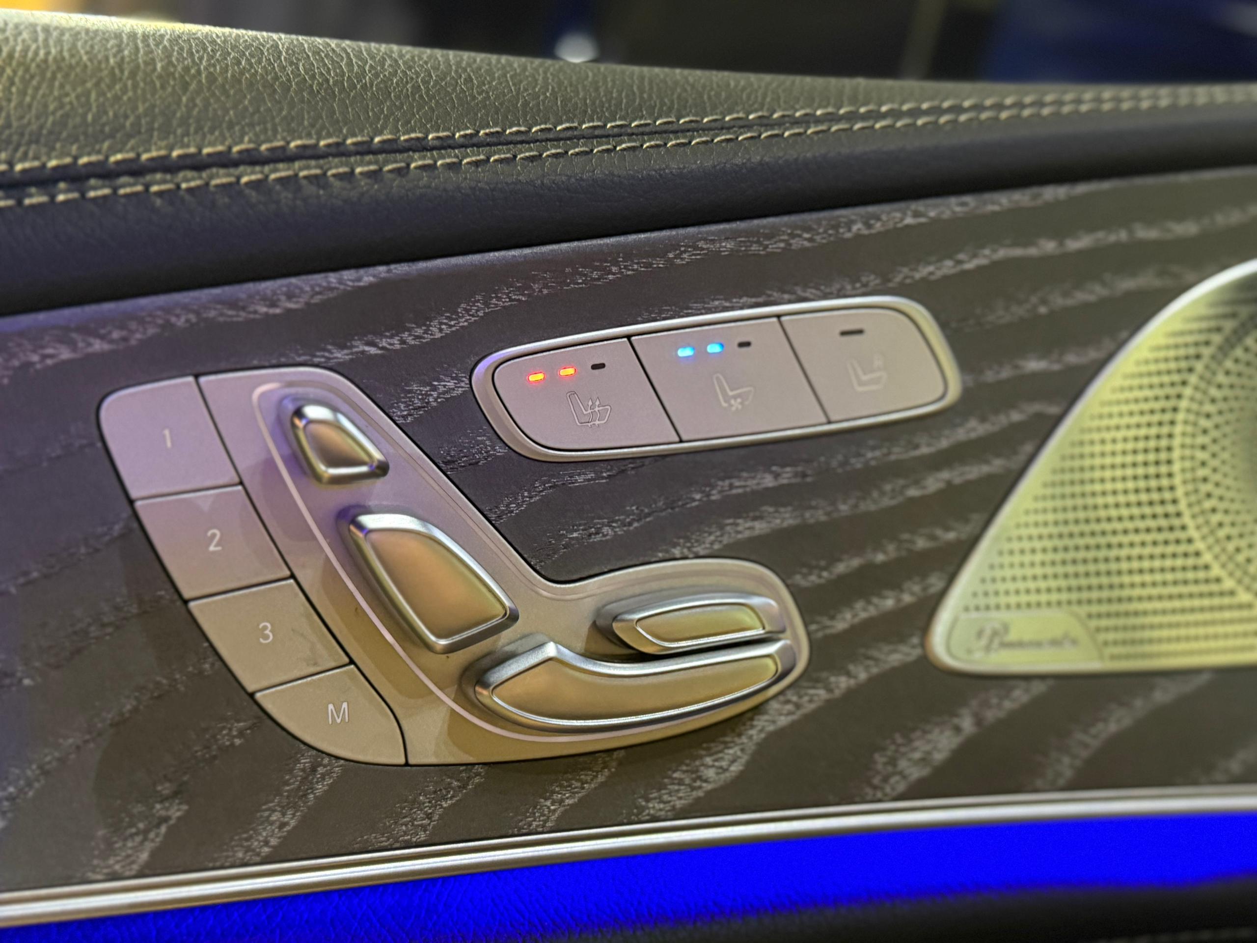 
								2019 Mercedes-Benz AMG GT43 4-Door 4Matic PLUS full									