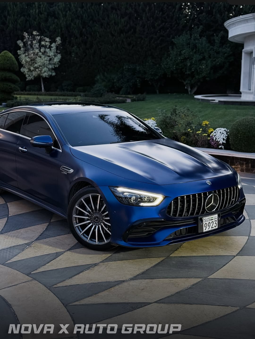 
								2019 Mercedes-Benz AMG GT43 4-Door 4Matic PLUS full									