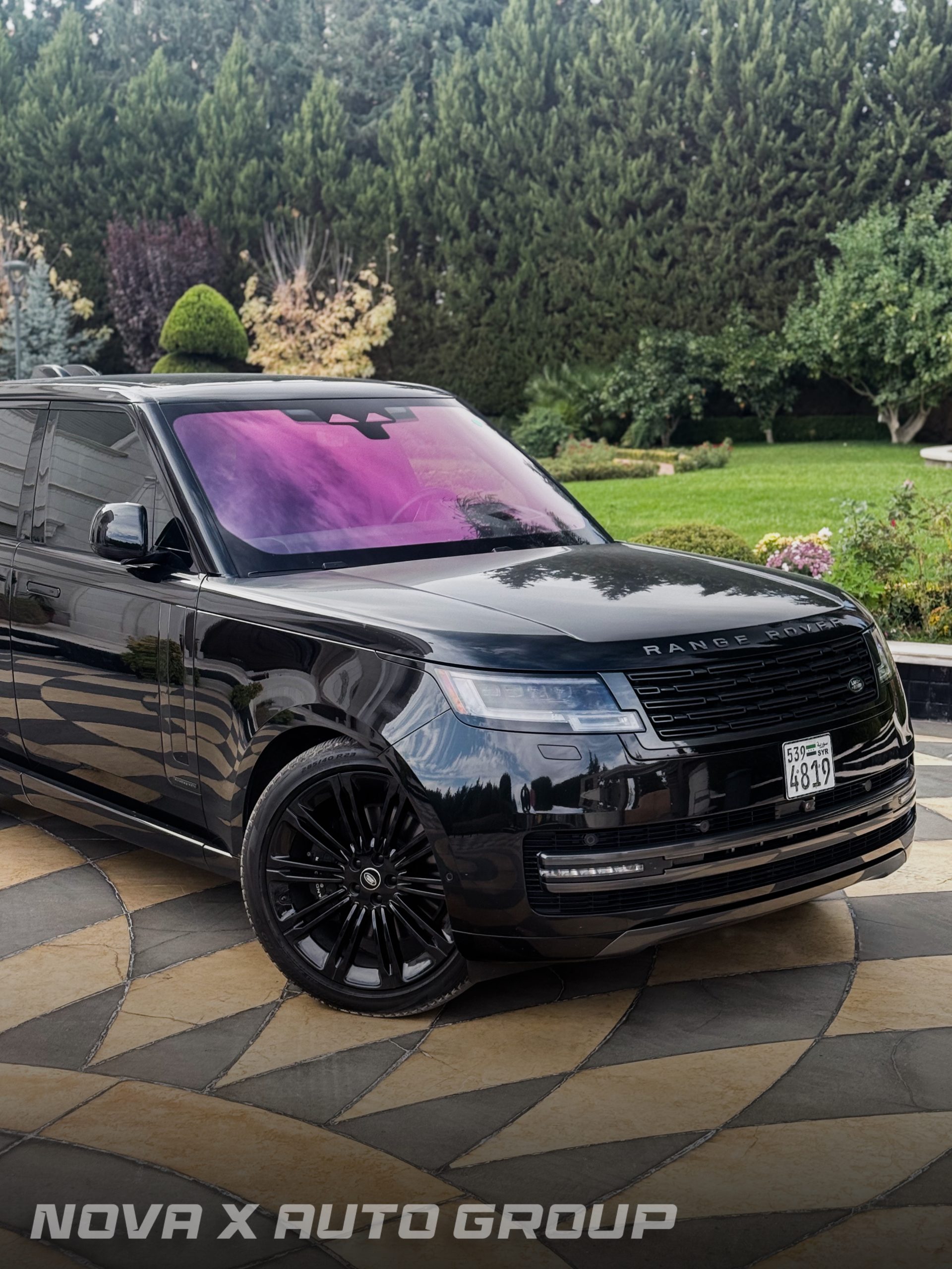 
								2023 Land Rover Range Rover Autobiography full									
