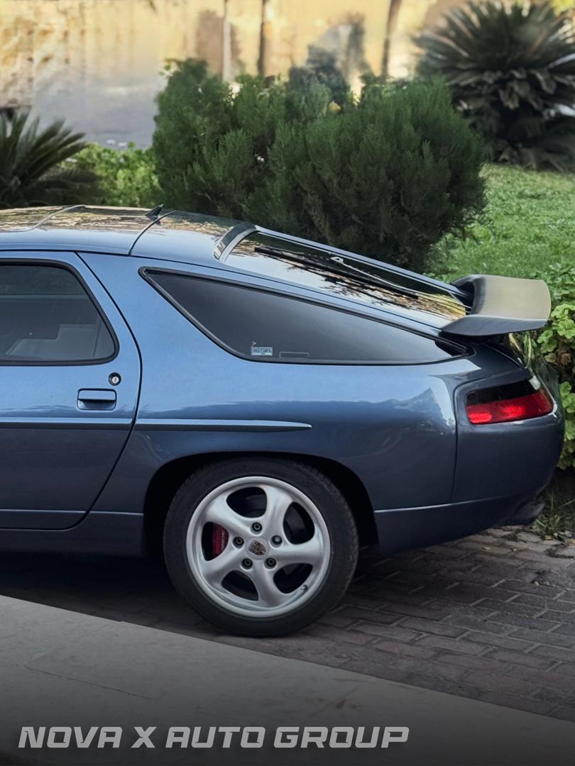 
								1989 Porsche 928 GT full									