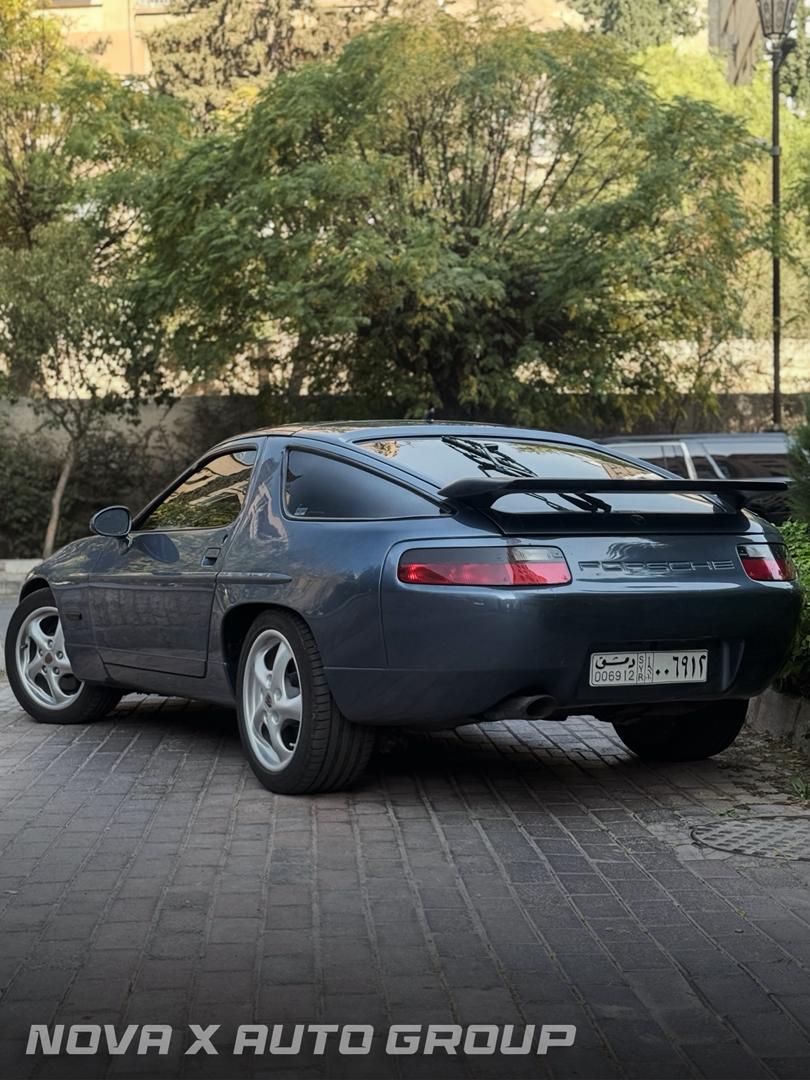 
								1989 Porsche 928 GT full									