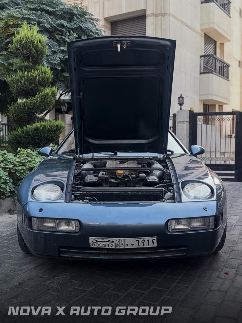 
								1989 Porsche 928 GT full									