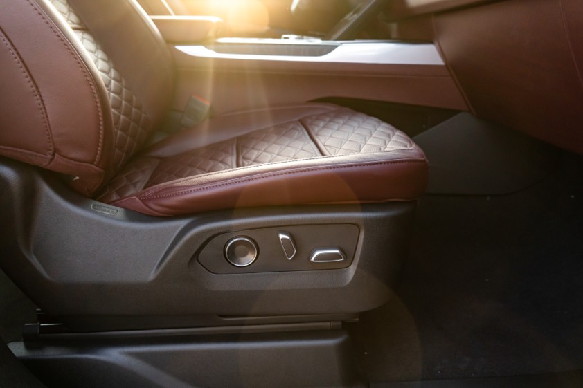
								2025 Cadillac Escalade Sport 4WD full									