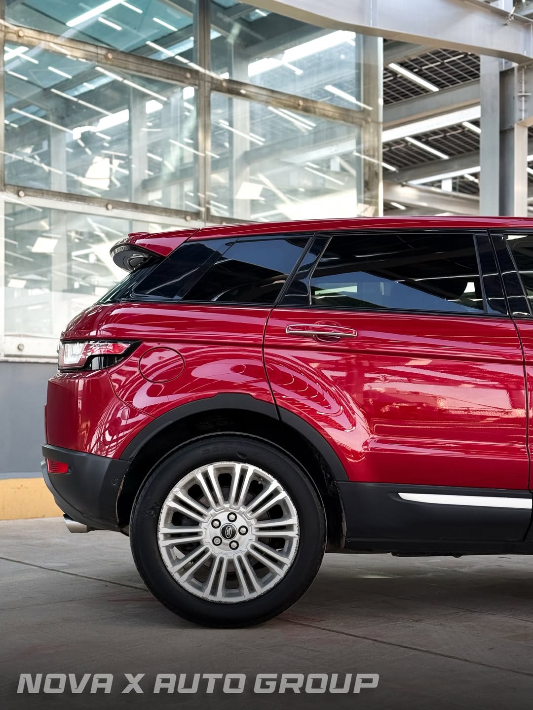 
								2017 Land Rover Range Rover Evoque HSE full									