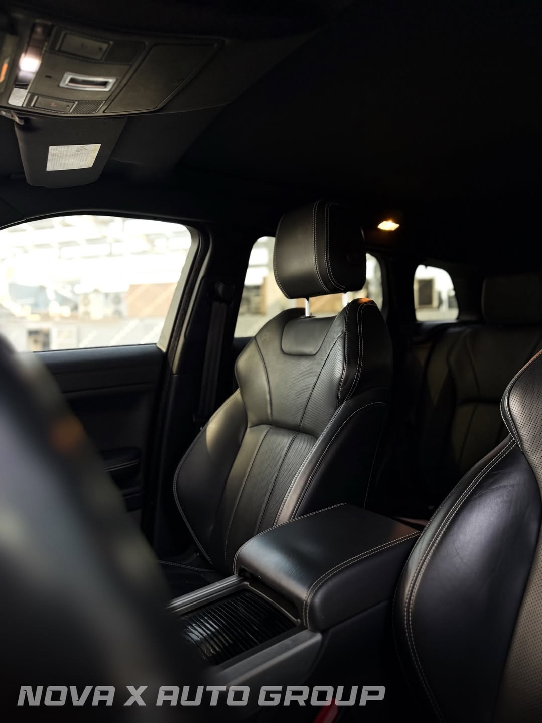 
								2017 Land Rover Range Rover Evoque HSE full									