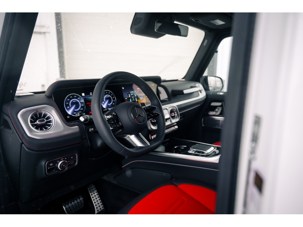 
								2025 Mercedes-Benz G580E full									