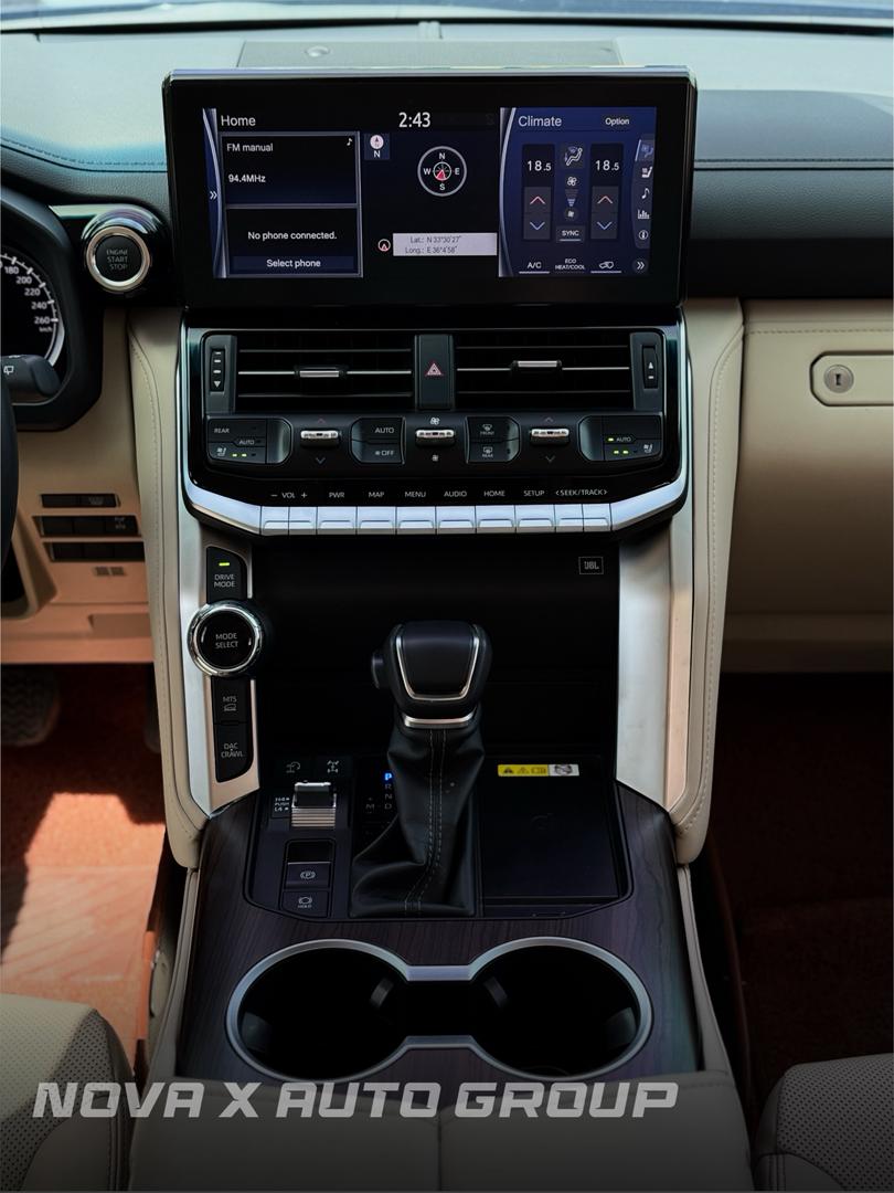 
								2024 Toyota Land Cruiser GXR (LC300) full									