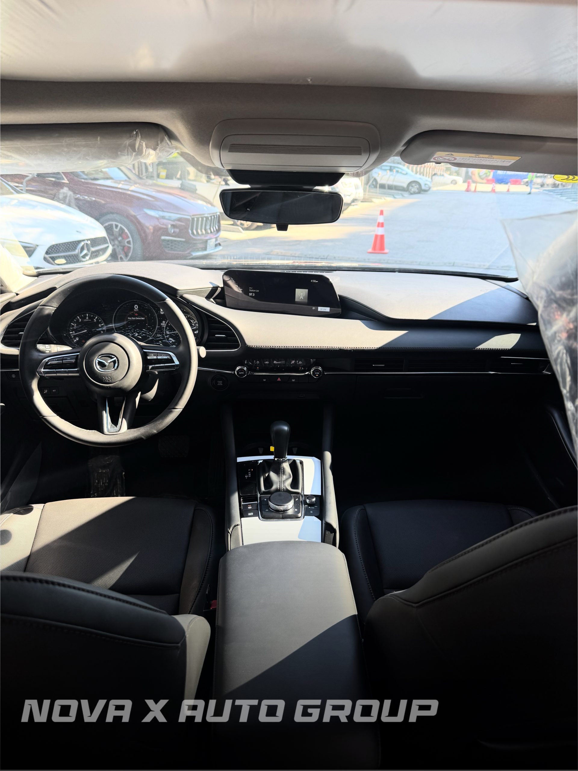 
								2025 Mazda Zoom 3 full									