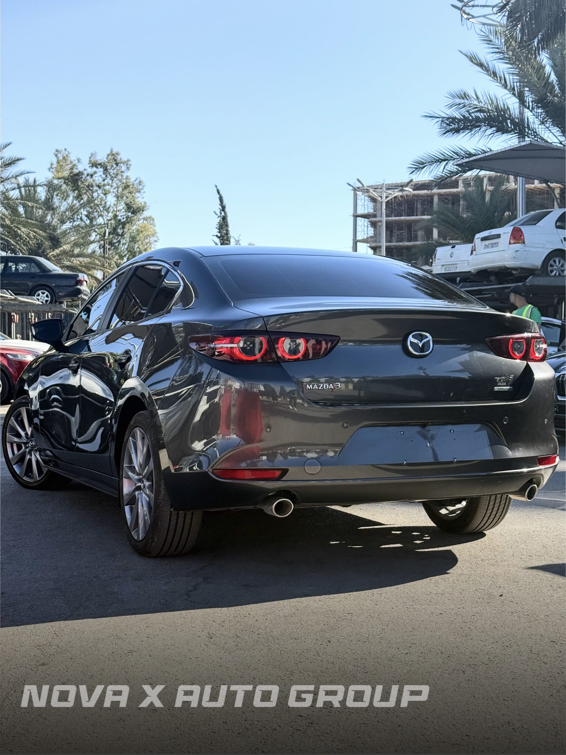 
								2025 Mazda Zoom 3 full									