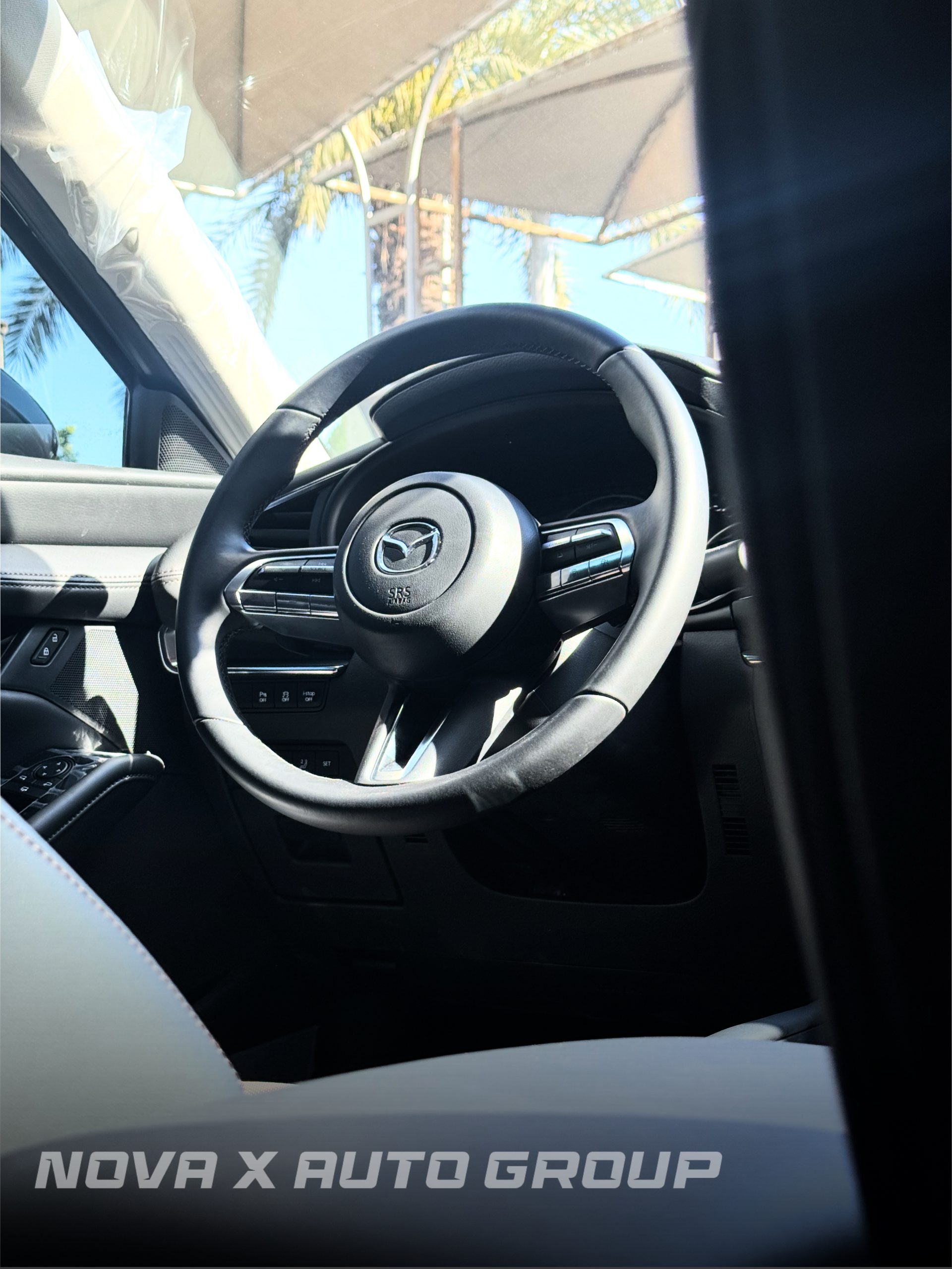 
								2025 Mazda Zoom 3 full									