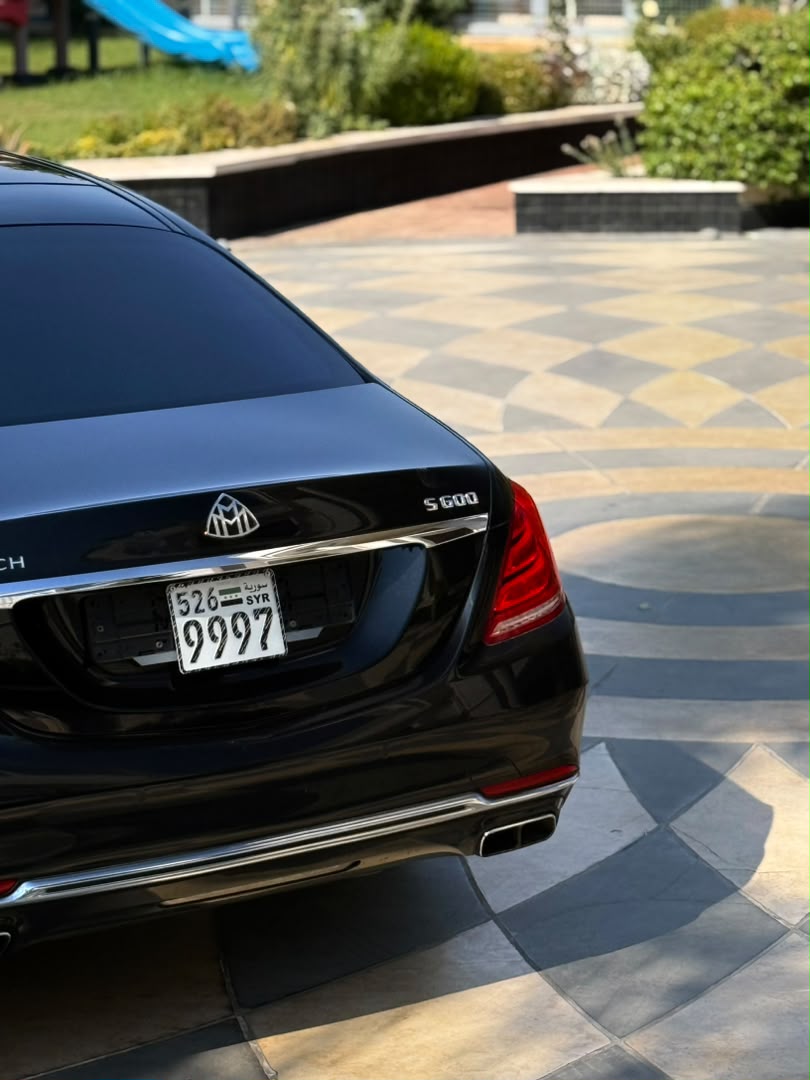 
								2015 Mercedes-Maybach S600 V12 full									
