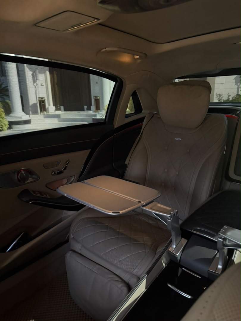 
								2015 Mercedes-Maybach S600 V12 full									